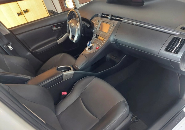 Toyota Prius cena 54800 przebieg: 169000, rok produkcji 2013 z Raciąż małe 29